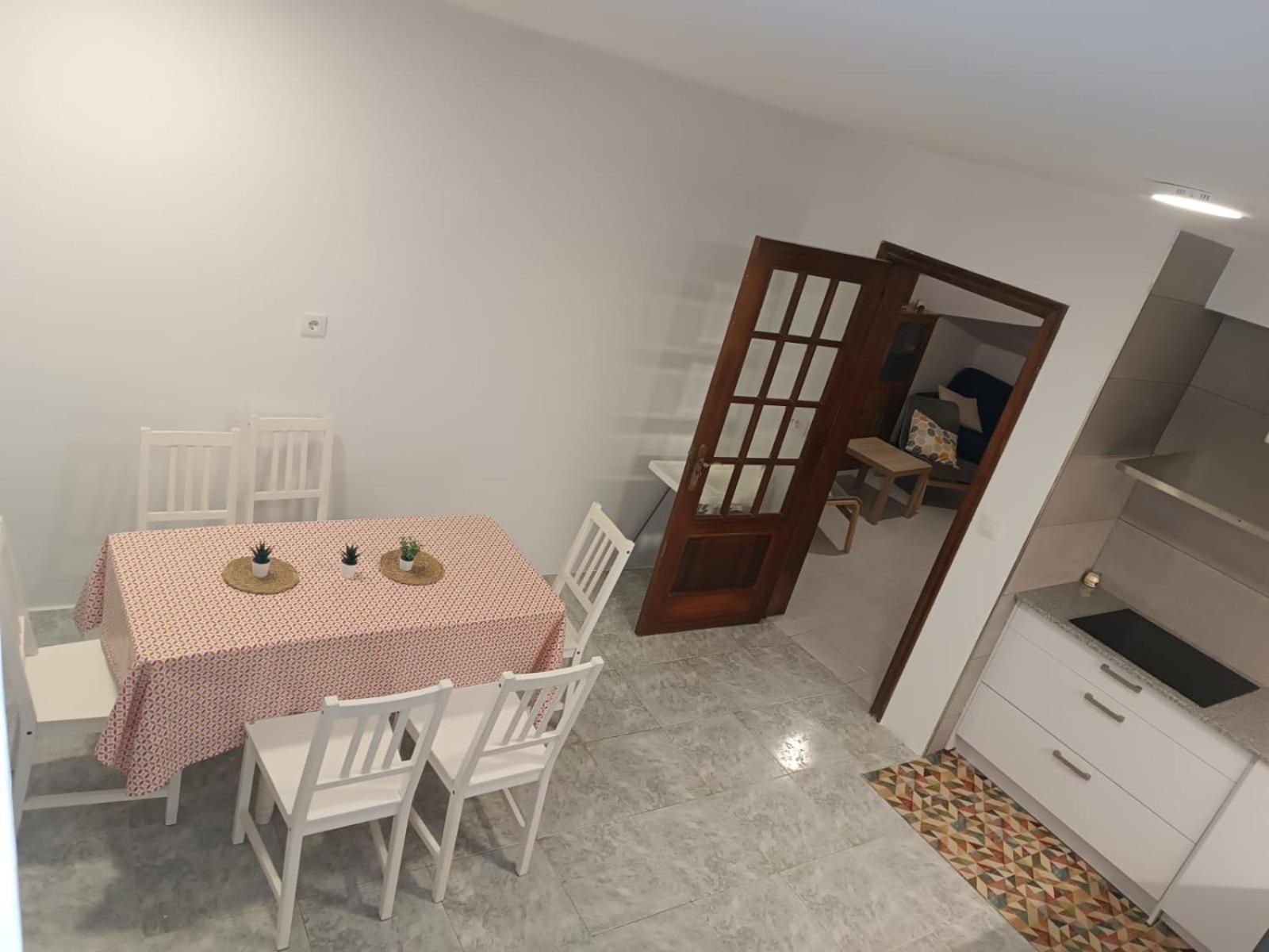 הוילה Vivienda En El Casco Historico De באיונה מראה חיצוני תמונה